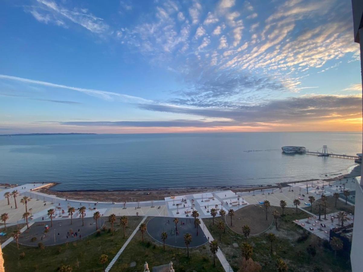 Sky & Sea View Luxury Apartments Durrës Eksteriør billede