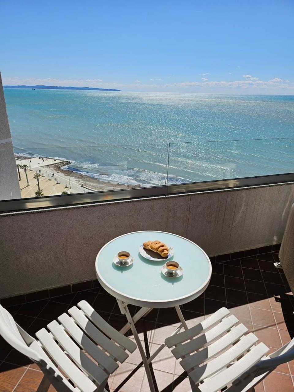 Sky & Sea View Luxury Apartments Durrës Eksteriør billede