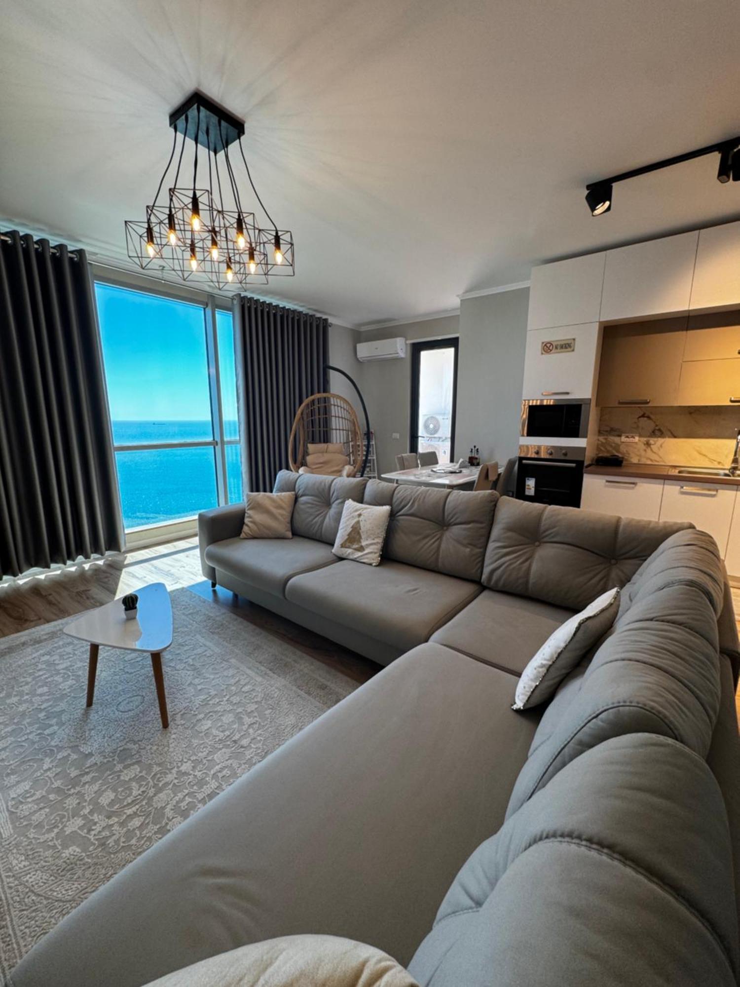 Sky & Sea View Luxury Apartments Durrës Eksteriør billede